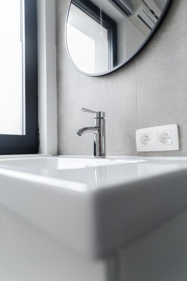 Klapdorp Apartment แอนต์เวิร์ป ภายนอก รูปภาพ